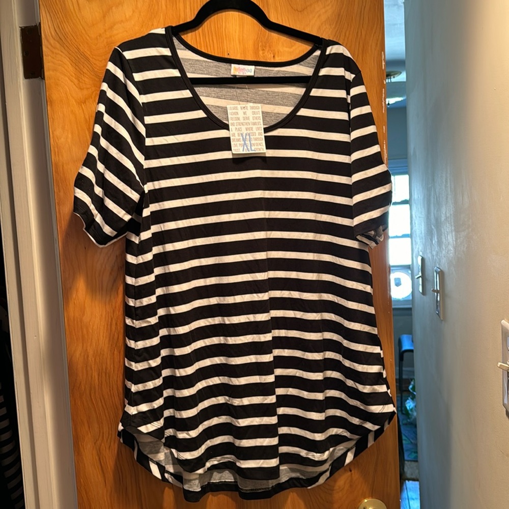 Black and white Striped Short Sleeve Tee from Lularoe (Morgan)
